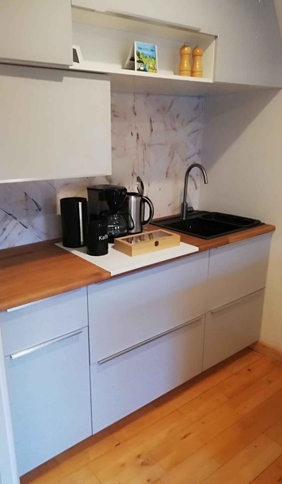 The Whispering Apple Garden Retreat Apartment Morud Luaran gambar
