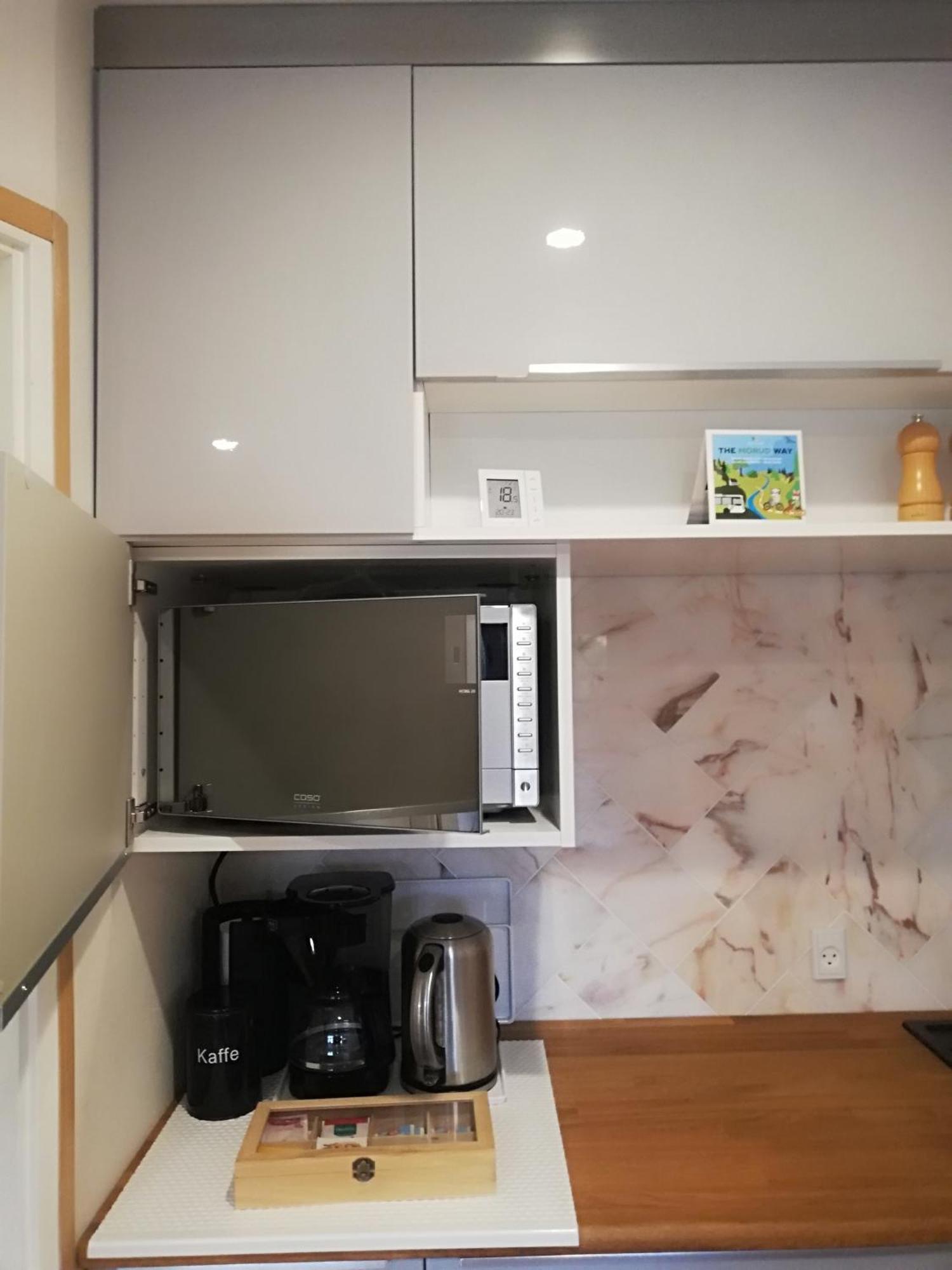The Whispering Apple Garden Retreat Apartment Morud Luaran gambar