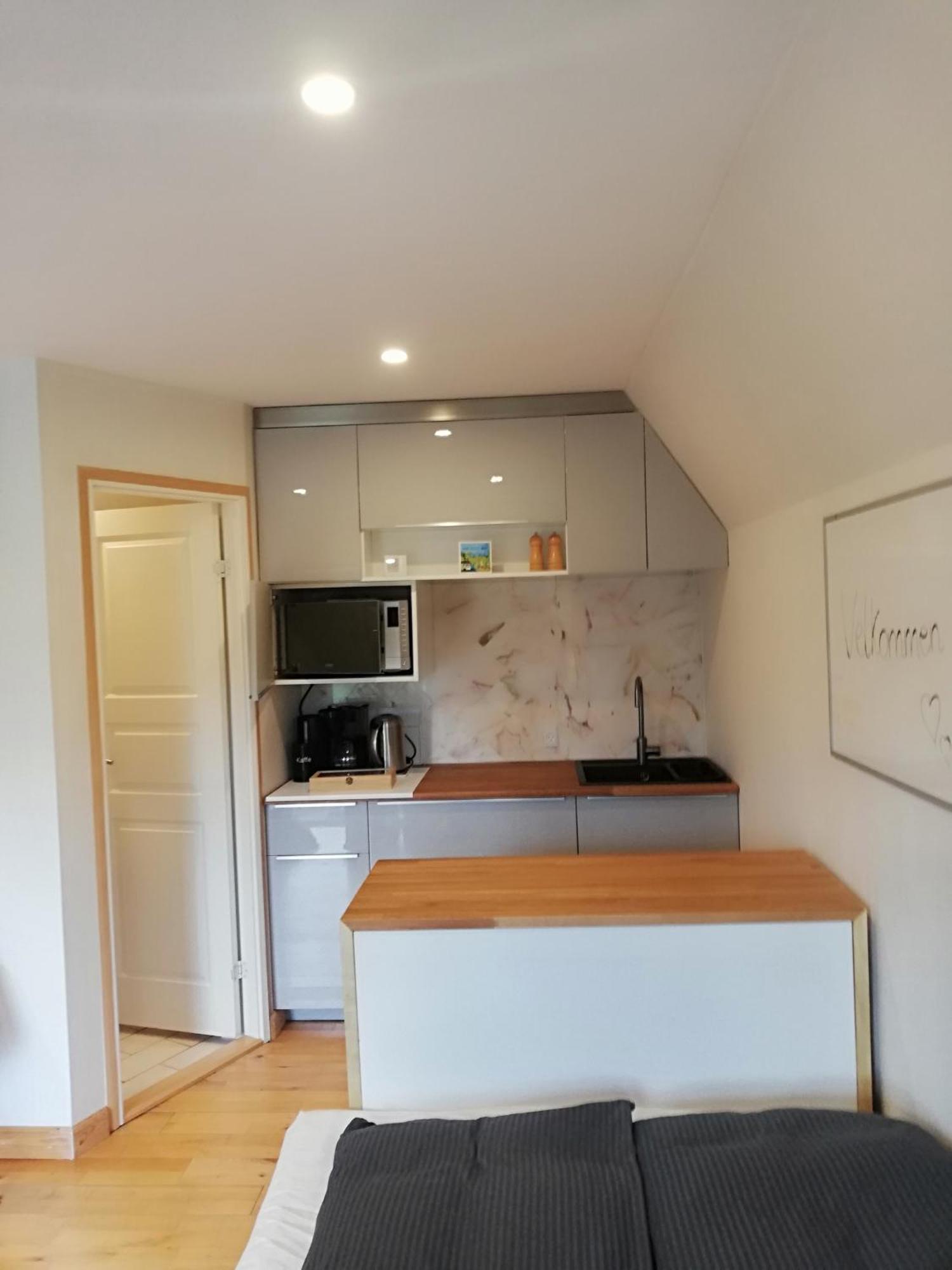 The Whispering Apple Garden Retreat Apartment Morud Luaran gambar
